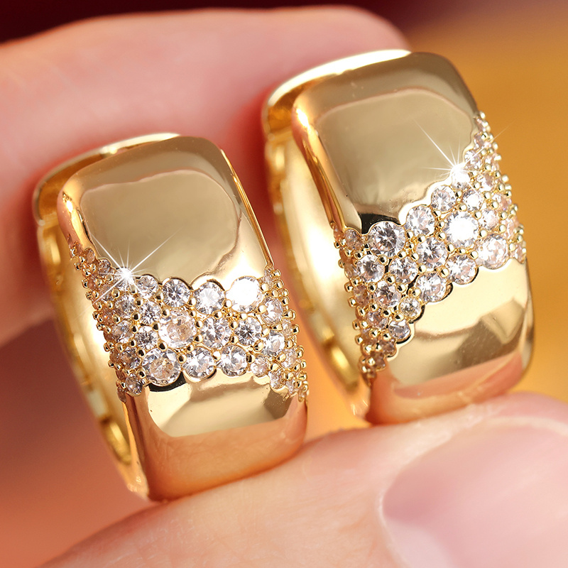 Women's Elegant Luxury Round Earrings with Zirconia